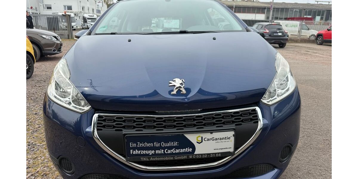 Peugeot 208 68.000 km 4.500 &euro; edenkoben 67480