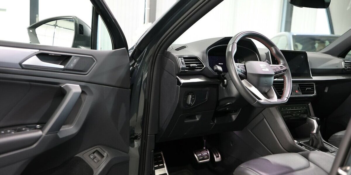 Seat Tarraco 1.4 TSI e-Hybrid DSG FR-SPORT / PANORAMA 85.000 km 28.444 &euro; Hamm 59077