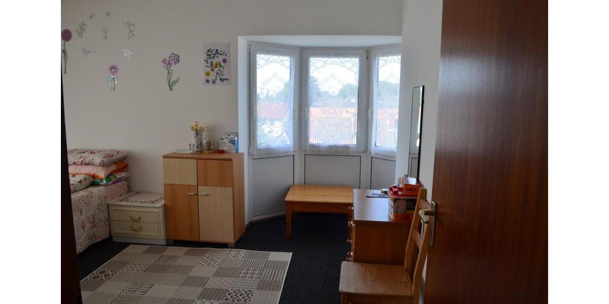 Dachgeschoßwohnung Vöhringen - 4.5 Zimmer, 98 m&sup2;, 880&euro; | Angebot:25086690
