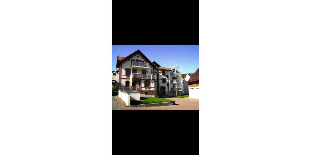 Dachgeschoßwohnung Niedenstein - 4 Zimmer, 94 m&sup2;, 600&euro; | Angebot:25340606
