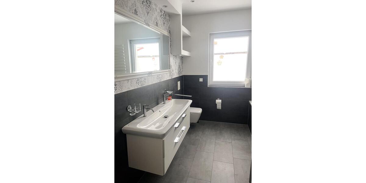 Doppelhaushälfte Neuruppin - 3 Zimmer, 126 m&sup2;, 1.635&euro; | Angebot:24778441