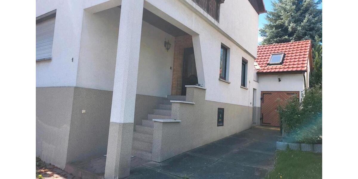 Einfamilienhaus Bad Salzungen Tiefenort - 9 Zimmer, 150 m&sup2;, 85.000&euro; | Angebot:26959081