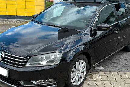 VW Passat Variant 203.000 km 5.400 &euro; Beverungen 37688