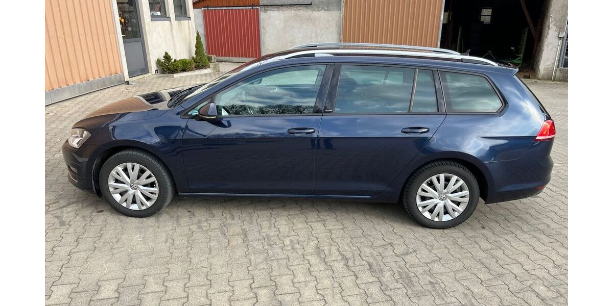 VW Golf 147.000 km 10.200 &euro; Lichtenau 33165