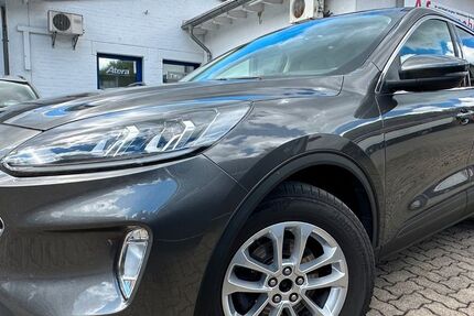 Ford Kuga 103.000 km 14.949 &euro; Gummersbach (Zwischen Toom Markt und ATU) 51645