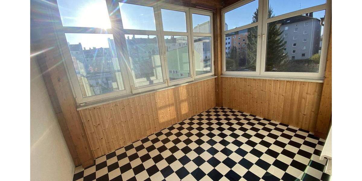 Etagenwohnung Hof Innenstadt - 4 Zimmer, 100 m&sup2;, 650&euro; | Angebot:26443410