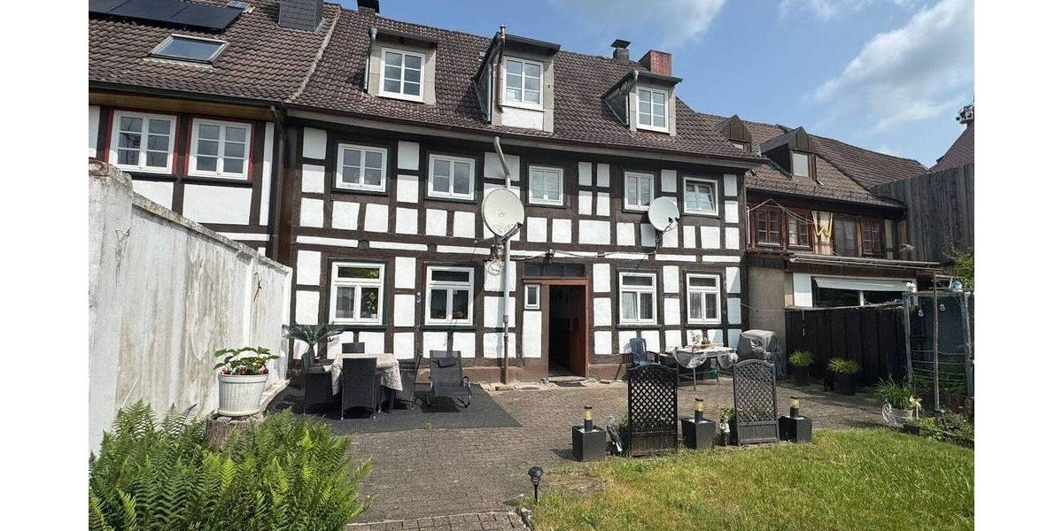 Mehrfamilienhaus, Wohnhaus Holzminden - 1 Zimmer, 227 m&sup2;, 75.000&euro; | Angebot:26806459