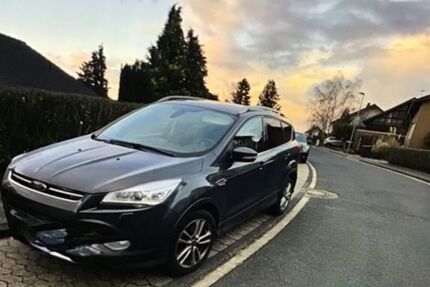 Ford Kuga 136.449 km 9.500 &euro; Euskirchen 53881
