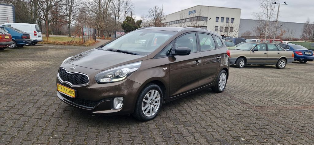 Kia Carens 132.000 km 6.800 &euro; Dresden 01257