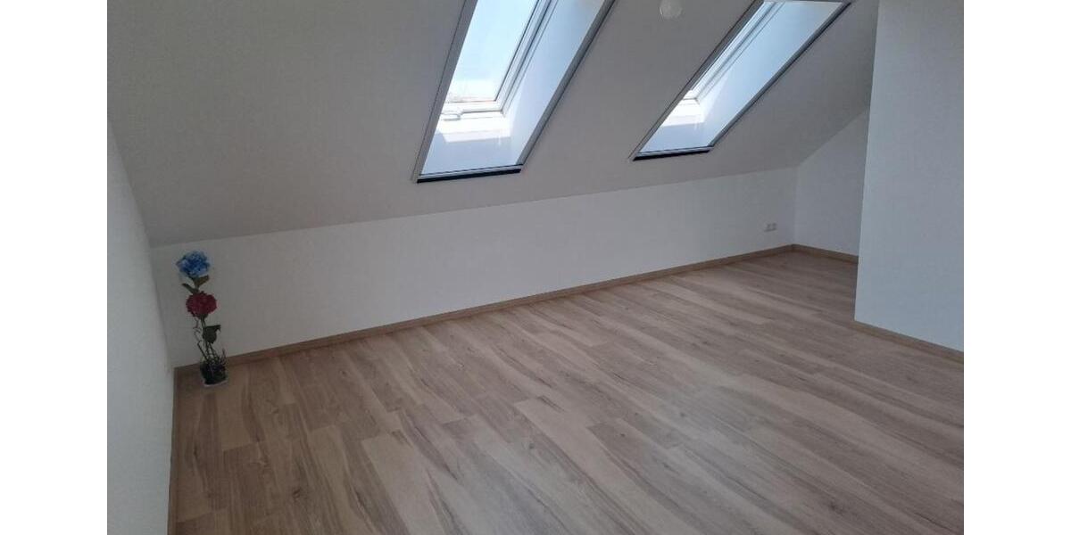 Doppelhaushälfte Aholfing - 5 Zimmer, 118 m&sup2;, 1.200&euro; | Angebot:25310740