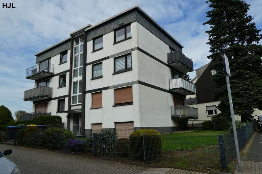 Wohnung zum Kaufen in Solingen 141.000 € 97 m² 3 zimmer