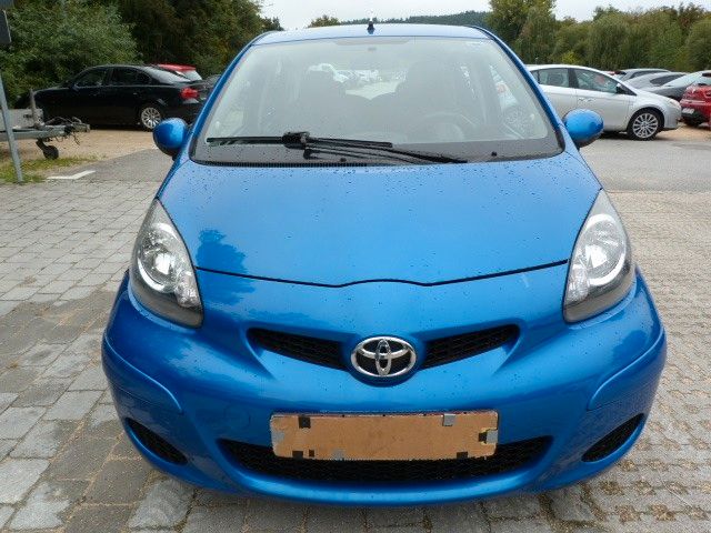 Toyota Aygo (X) 60.000 km 4.600 € Tuttlingen 78532