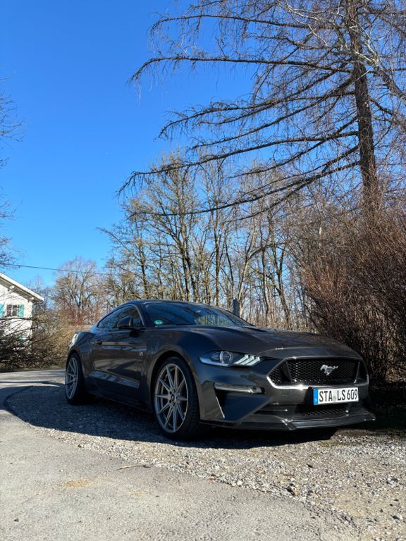 Ford Mustang 101.000 km 35.300 € Gilching 82205