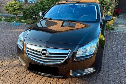 Opel Insignia 93.716 km 9.700 &euro; Erkelenz 41812