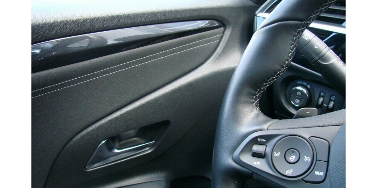 Opel Corsa 1.2 Turbo Elegance LED Totwinkel Kamera 180º 31.662 km 15.980 &euro; Falkensee 14612