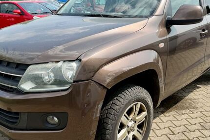 VW Amarok 313.000 km 7.500 &euro; Zwenkau OT Löbschütz 04442