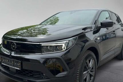 Opel Grandland (X) 51.022 km 18.190 &euro; München 81249