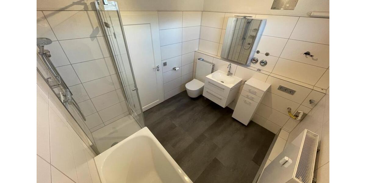 Terrassenwohnung Kirchheim unter Teck - 2 Zimmer, 84 m&sup2;, 1.220&euro; | Angebot:26329407