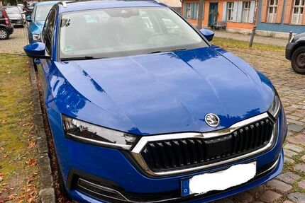 Skoda Octavia 65.000 km 21.000 € Potsdam 14482