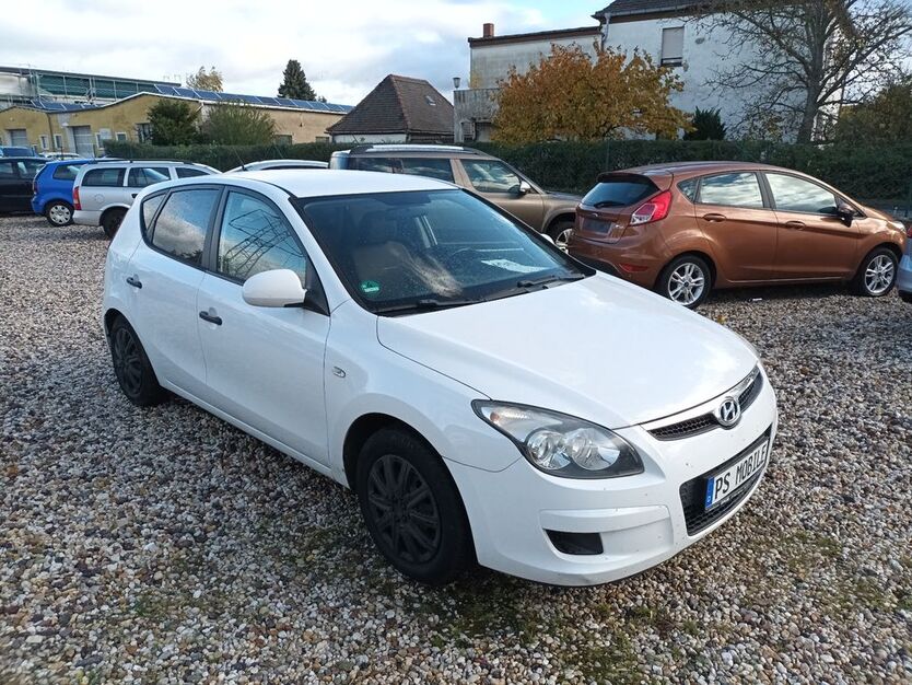 Hyundai i30 80.000 km 3.999 € Sandersdorf-Brehna 06792