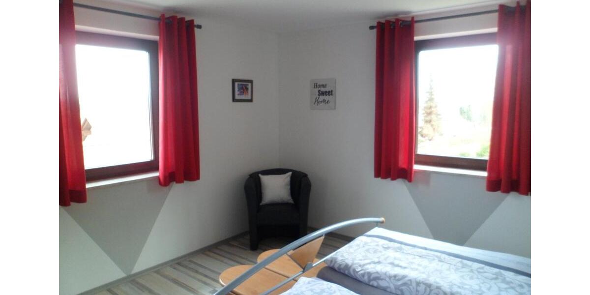 Erdgeschoßwohnung Tiefenbach - 2 Zimmer, 102 m&sup2;, 760&euro; | Angebot:26221435