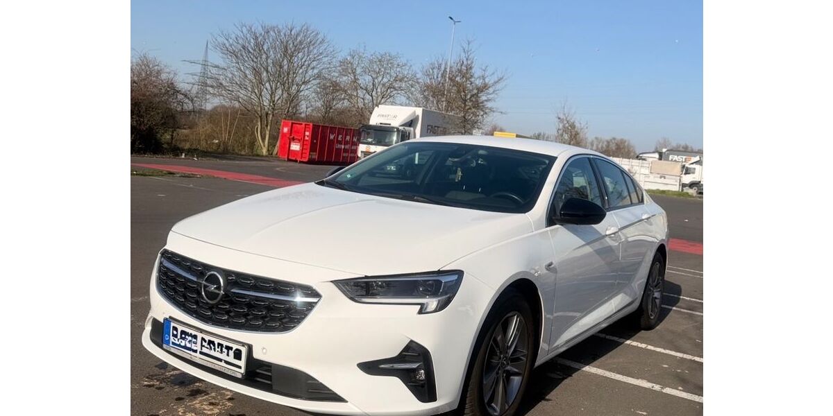 Opel Insignia 55.500 km 18.600 &euro; Rüsselsheim 65428