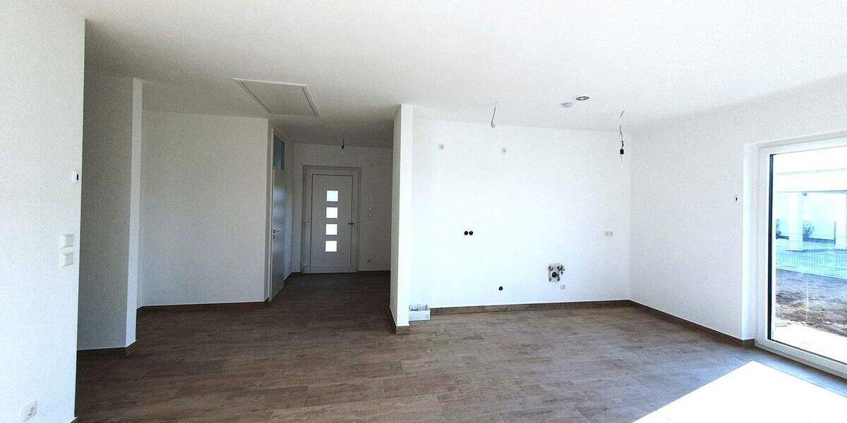 Bungalow Löbnitz - 4 Zimmer, 110 m&sup2;, 1.500&euro; | Angebot:25665788