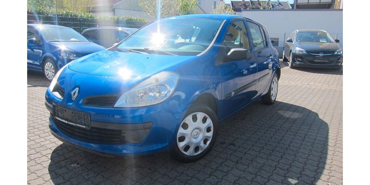 Renault Clio 149.985 km 2.999 &euro; Aschaffenburg 63741