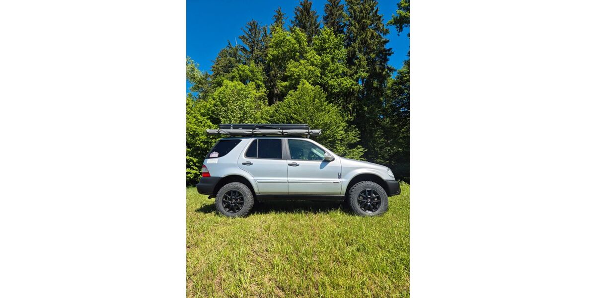 Mercedes-Benz ML 270 155.605 km 12.500 &euro; Rimsting 83253