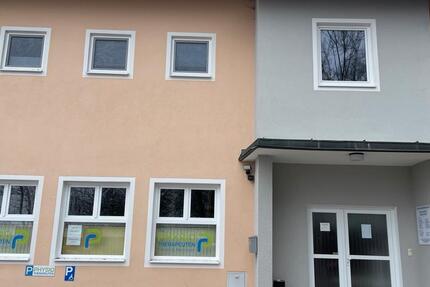 Vielseitig nutzbare Gewerbefläche mit ca. 160 m² zimmer