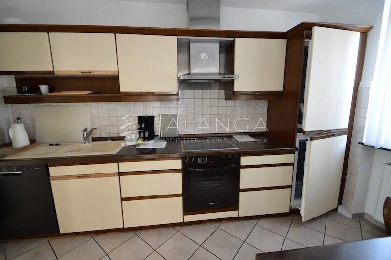 Falanga Immobilien-neu san. & modern. EFH mit einem FANTASTISCHEN, RIESIGEN SONNENGARTEN in Budenhm.
