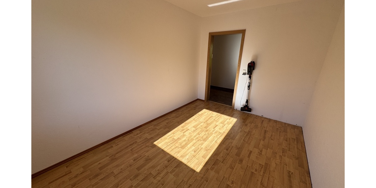 Haus zur Miete mit Einbauküche, Möbel, Wintergarten, Terrasse! Garten! Carport! - Bungalow Gera Alt-Bieblach | Angebot:27718786