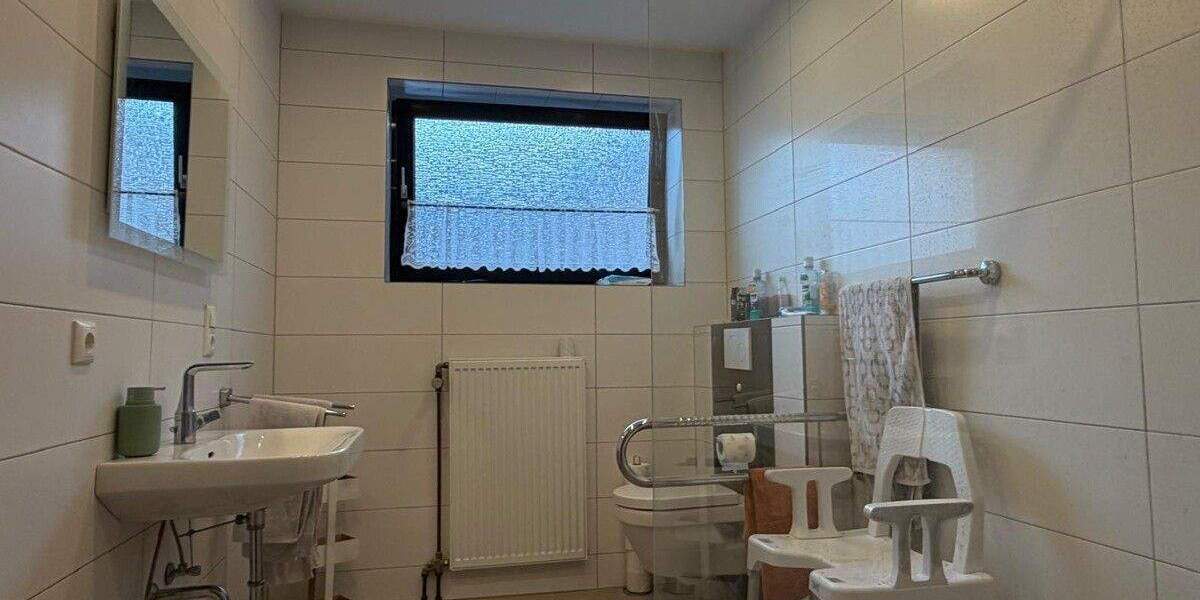 Einfamilienhaus Friesoythe Neuscharrel - 1 Zimmer, 226 m&sup2;, 290.000&euro; | Angebot:25769101