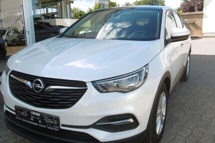 Opel Grandland (X) 95.000 km 12.700 &euro; Bielefeld 33739