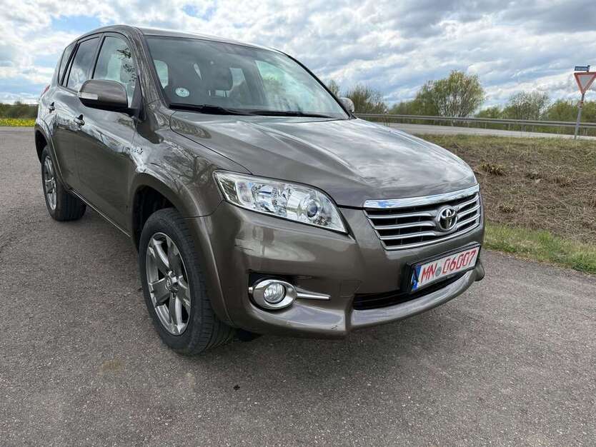 RAV 4