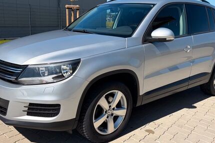 VW Tiguan 79.300 km 11.990 &euro; Eschwege 37269