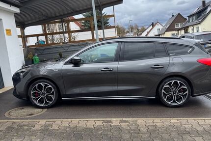 Ford Focus 105.000 km 18.500 &euro; Herbrechtingen 89542