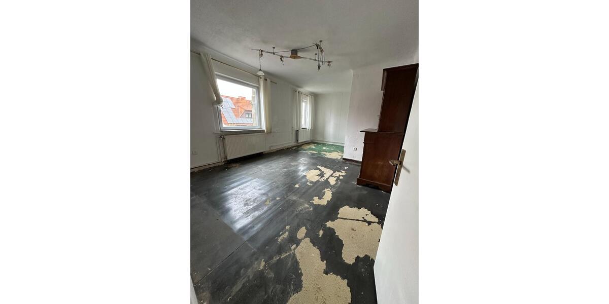Reihenhaus Waltershausen - 6 Zimmer, 160 m&sup2;, 79.000&euro; | Angebot:23174286