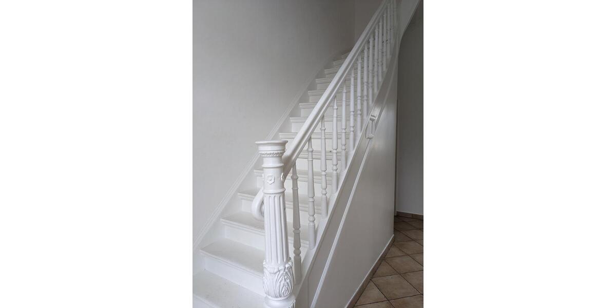 Doppelhaushälfte Solingen - 8 Zimmer, 150 m&sup2;, 1.821&euro; | Angebot:25245627