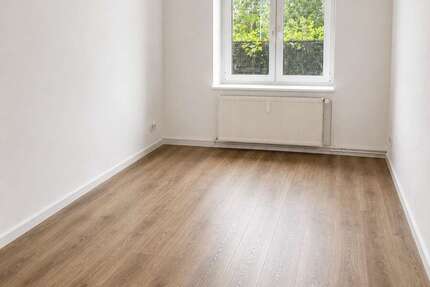 Wohnung Helmstedt - 5 Zimmer, 129 m&sup2;, 1.100&euro; | Angebot:27103170