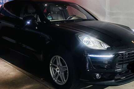 Porsche Macan 142.968 km 29.990 &euro; München 81925