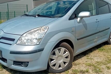 Toyota Corolla Verso 250.000 km 2.100 &euro; Zwickau 08056