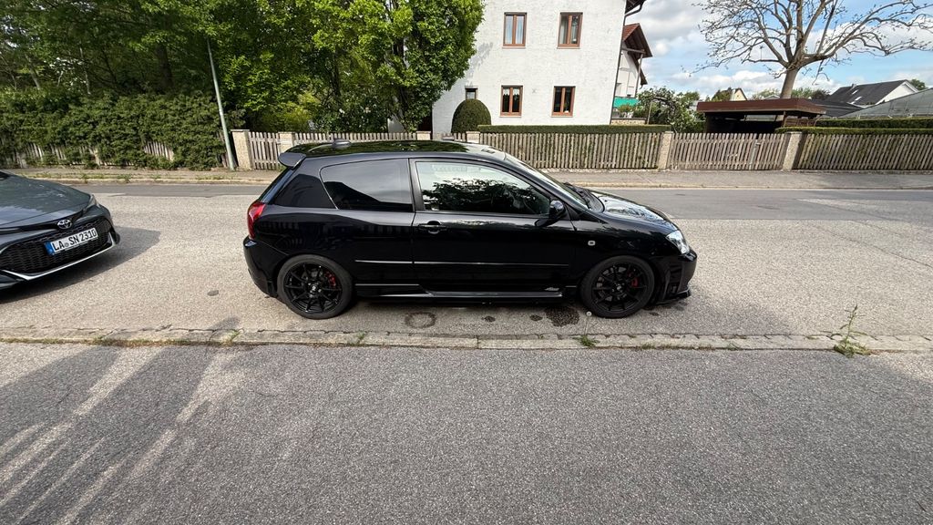 Toyota Corolla 133.646 km 8.000 &euro; Landshut 84030