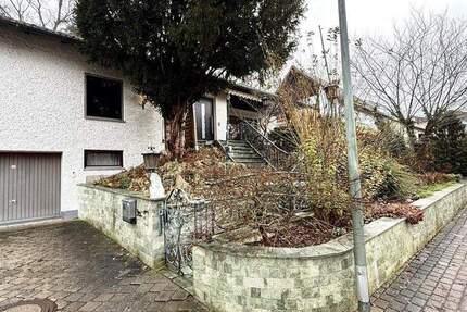 Haus Teublitz - 7 Zimmer, 163 m&sup2;, 1.250&euro; | Angebot:25051698