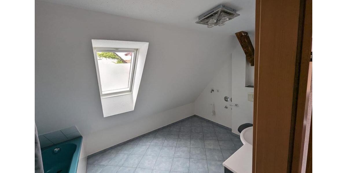 Dachgeschoßwohnung Freudenstadt - 1 Zimmer, 76 m&sup2;, 600&euro; | Angebot:26670395