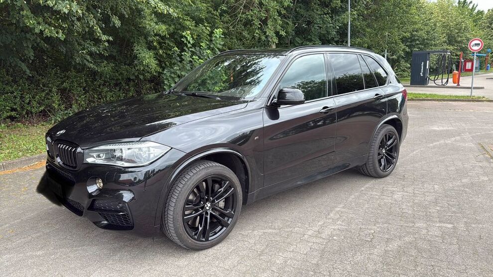 BMW X5 M50 327.000 km 22.000 € Schönberg 23923