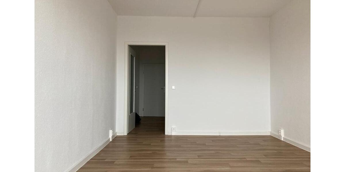 Erdgeschoßwohnung Döbeln - 1 Zimmer, 33 m&sup2;, 220&euro; | Angebot:26479897