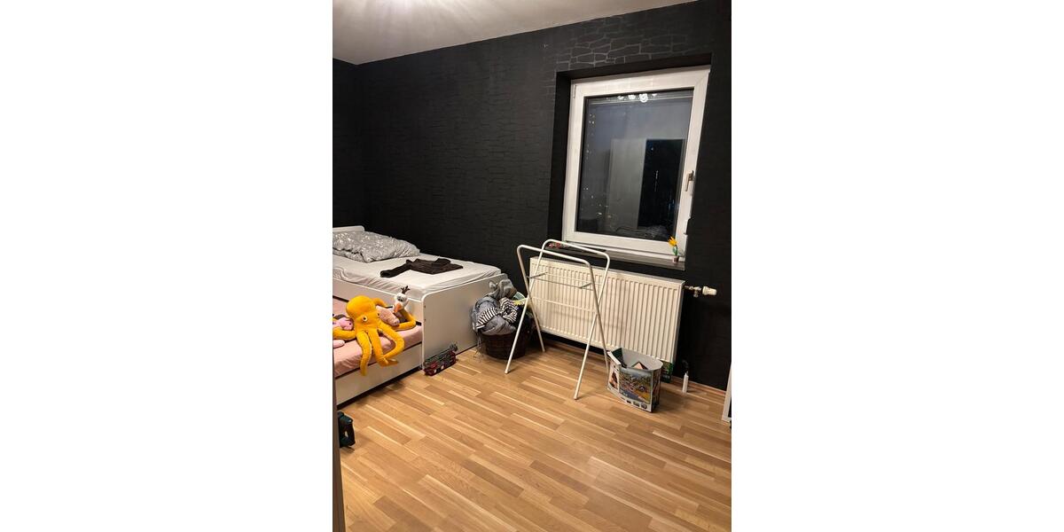 Etagenwohnung Würzburg Dürrbachau - 5 Zimmer, 107 m&sup2;, 1.650&euro; | Angebot:26115387
