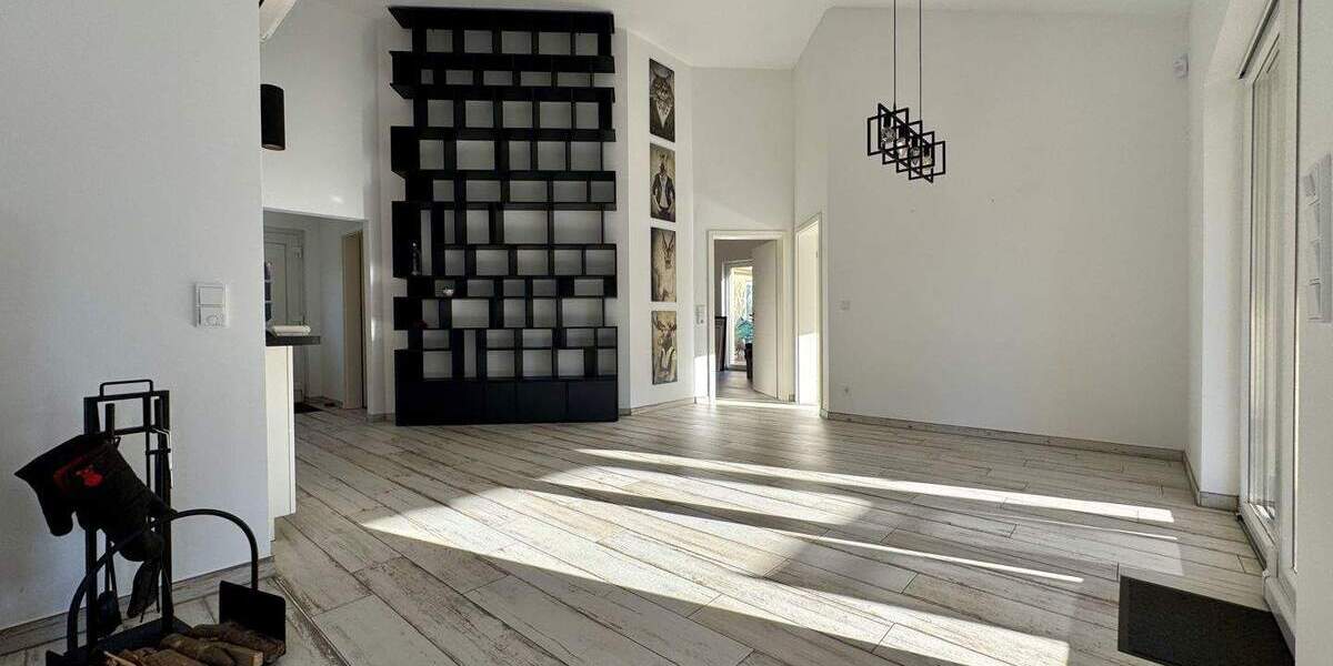 Stilvoller Bungalow-Traum mit Garten und Pool in ruhiger Lage Otterslebens zu vermieten! 3 zimmer