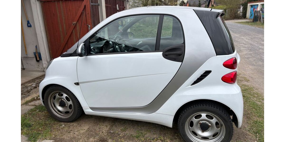 Smart ForTwo 62.000 km 6.890 &euro; Cottbus 03048